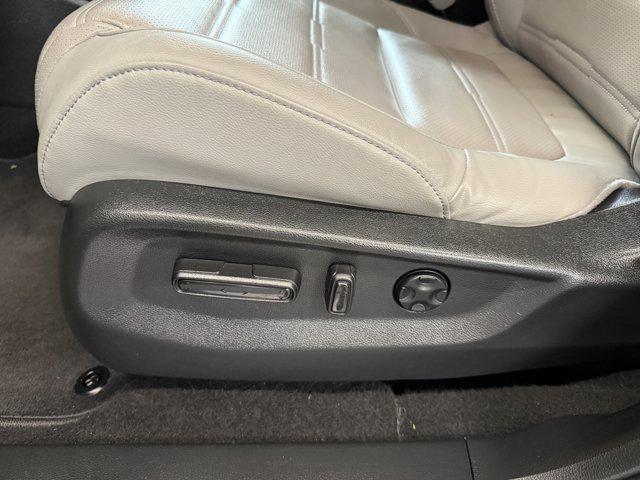 used 2019 Honda CR-V car, priced at $27,700