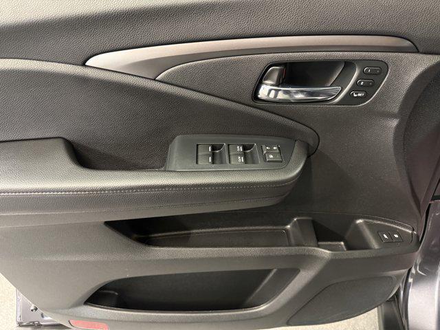 used 2022 Honda Pilot car, priced at $36,990