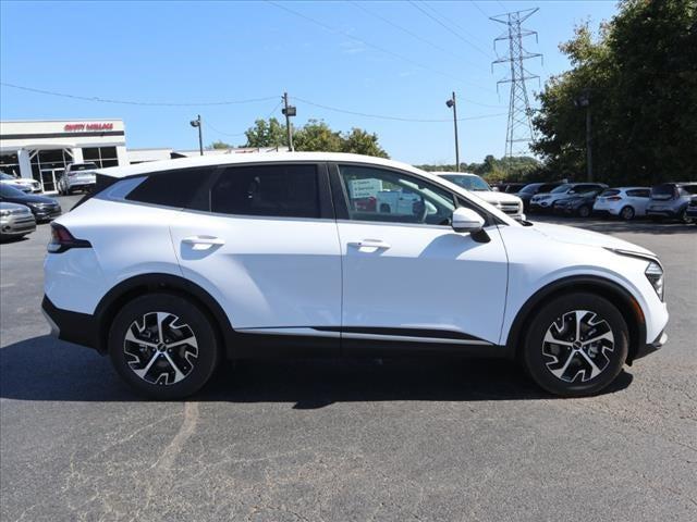 new 2025 Kia Sportage car, priced at $28,950