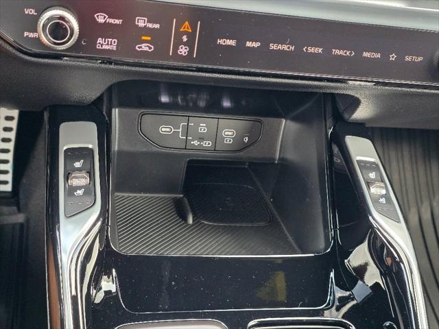 new 2025 Kia Sorento car, priced at $46,225
