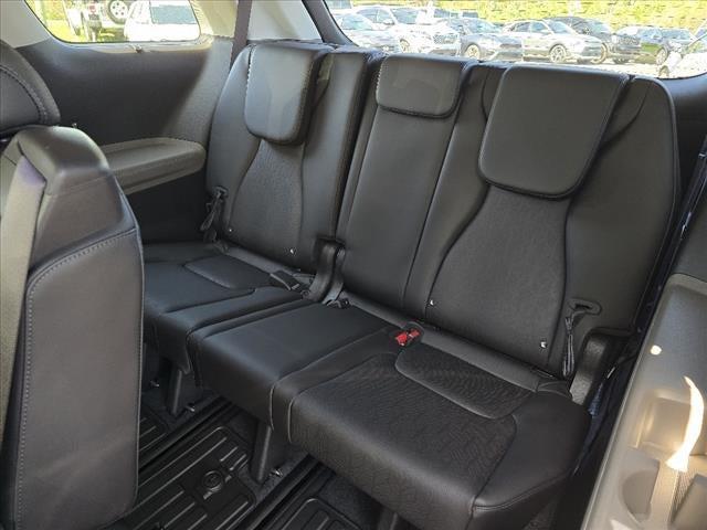 new 2025 Kia Carnival Hybrid car, priced at $43,711