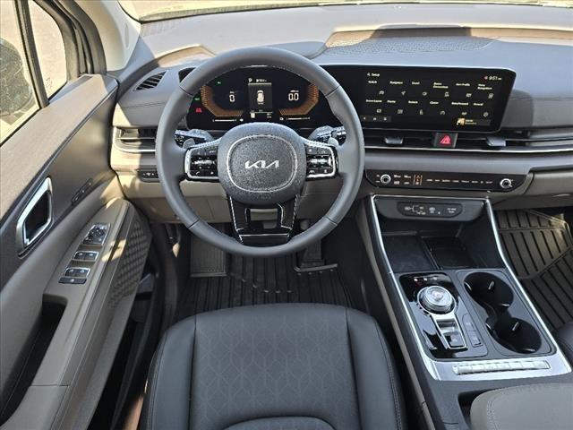 new 2025 Kia Carnival Hybrid car, priced at $43,711