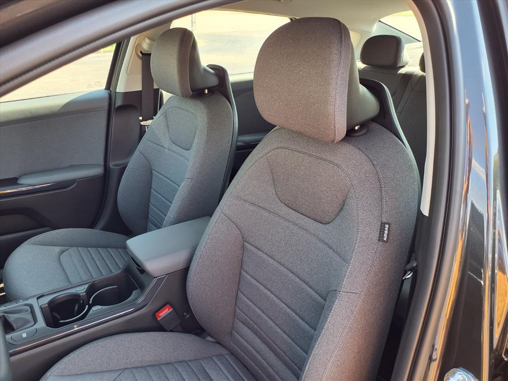 new 2025 Kia K4 car, priced at $24,241