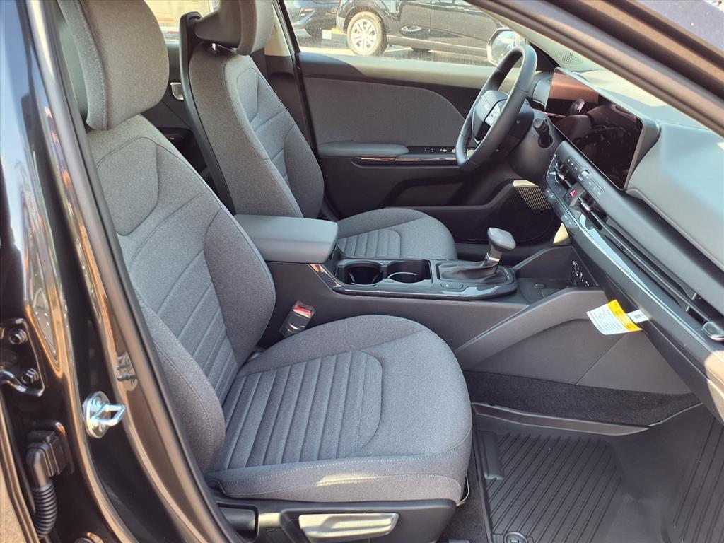 new 2025 Kia K4 car, priced at $24,241