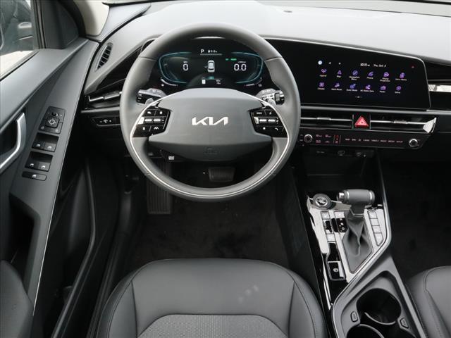 new 2025 Kia Niro car