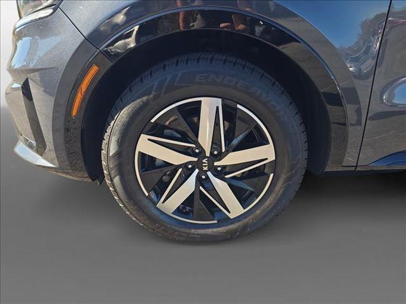 used 2021 Kia Sorento car, priced at $25,995