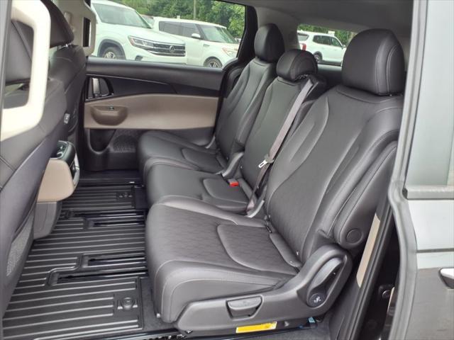 new 2026 Kia Carnival car, priced at $38,756