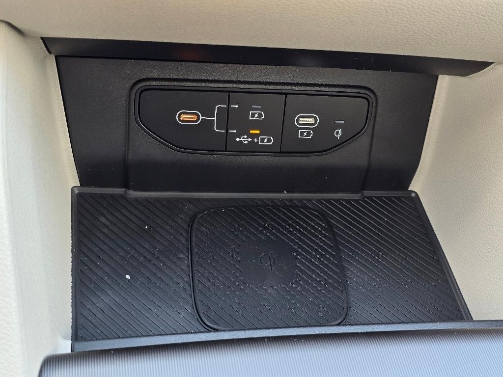 new 2026 Kia Sportage car, priced at $30,951