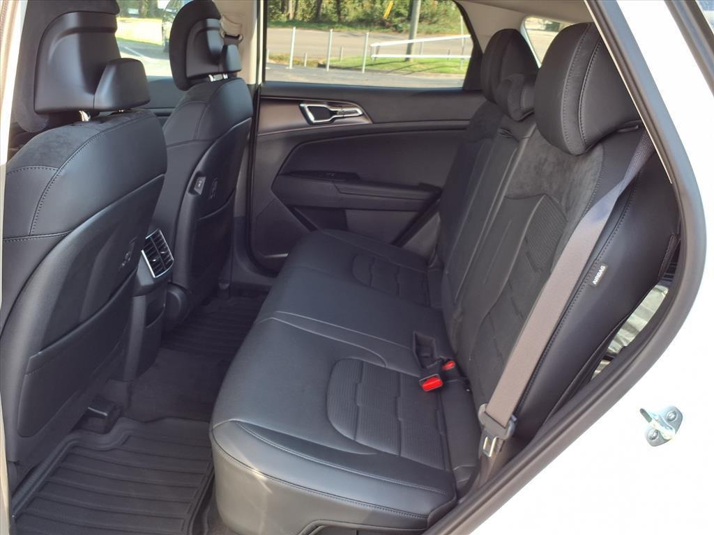 new 2026 Kia Sportage Hybrid car, priced at $40,476