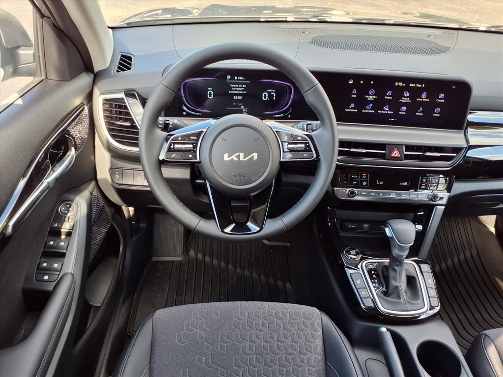 new 2026 Kia Seltos car, priced at $28,100