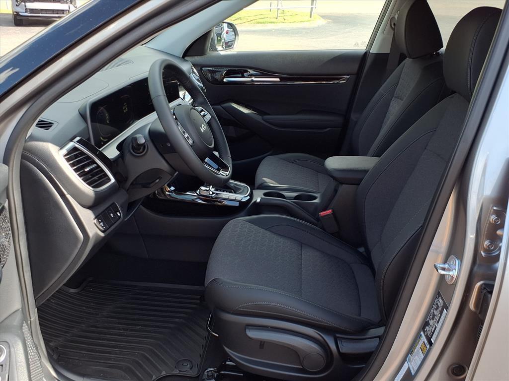 new 2026 Kia Seltos car, priced at $28,100
