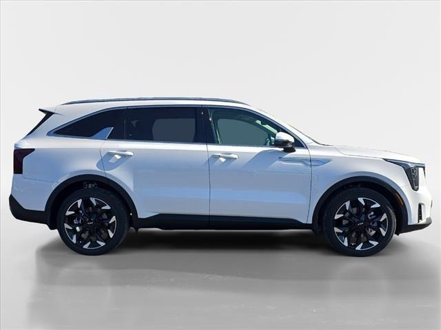 new 2025 Kia Sorento car, priced at $38,125