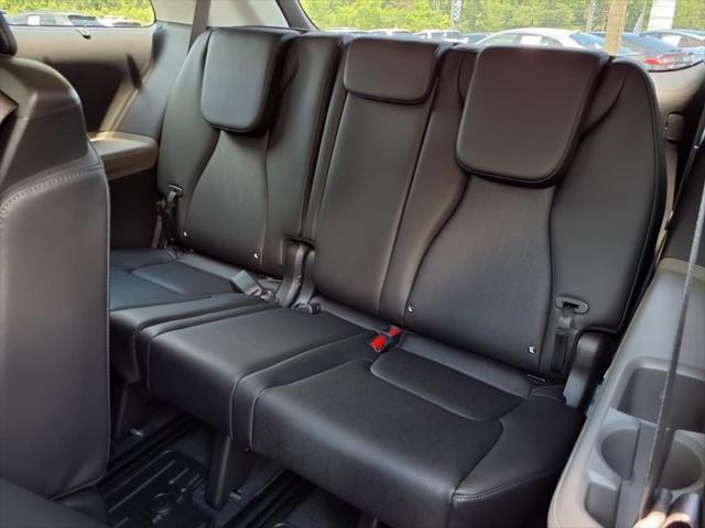 new 2026 Kia Carnival Hybrid car, priced at $42,718