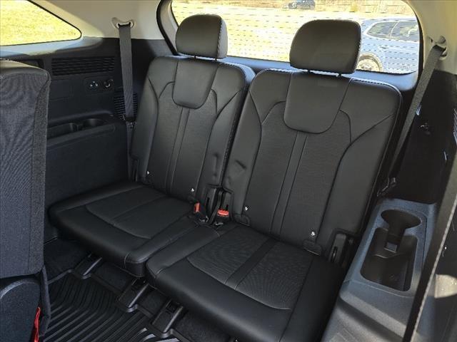 new 2025 Kia Sorento car, priced at $37,010