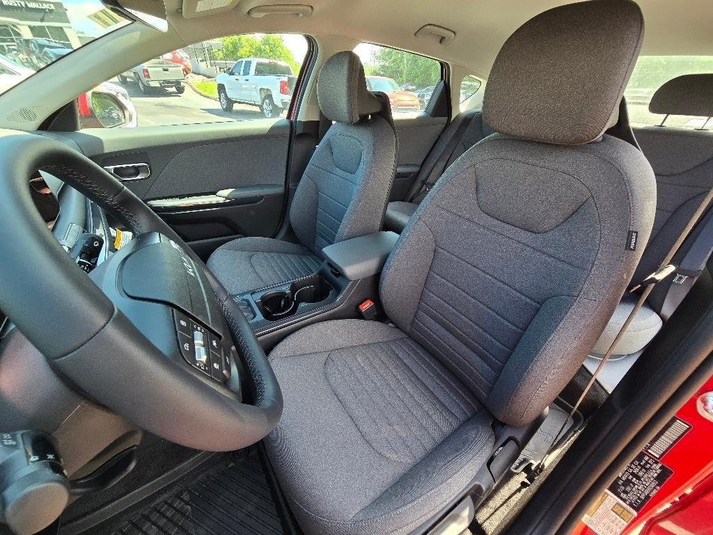 new 2025 Kia K4 car, priced at $24,507
