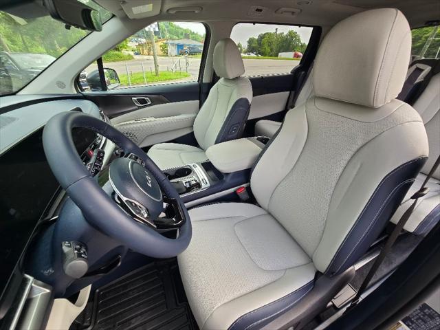 new 2025 Kia Carnival car, priced at $50,864