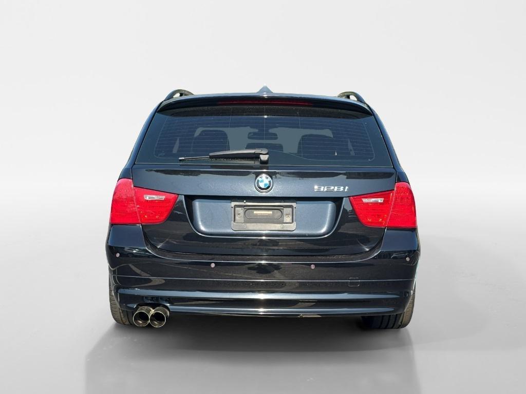 used 2009 BMW 328 car, priced at $8,490