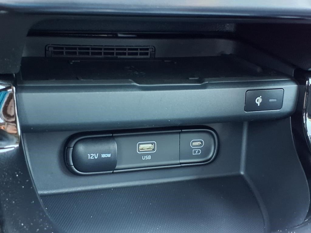 new 2025 Kia Seltos car, priced at $31,861