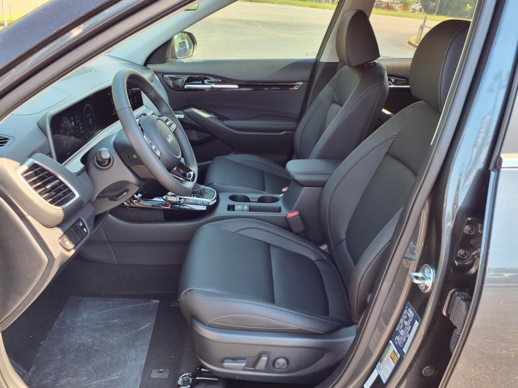 new 2025 Kia Seltos car, priced at $31,861