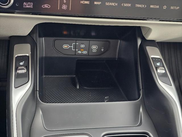 new 2025 Kia Sorento car, priced at $41,595