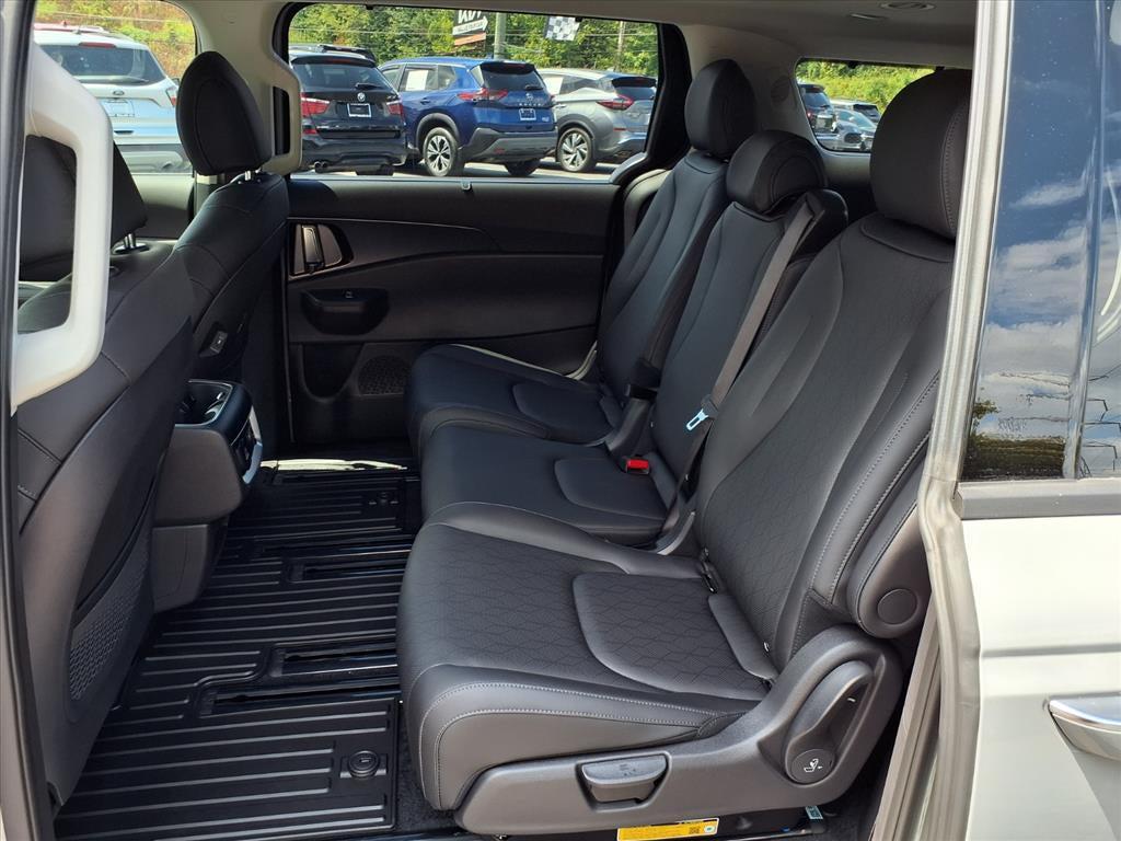 new 2026 Kia Carnival car, priced at $47,668
