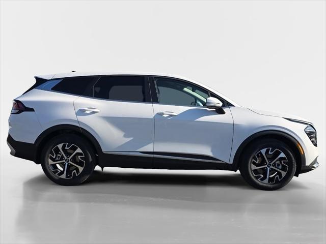 new 2025 Kia Sportage car, priced at $29,952