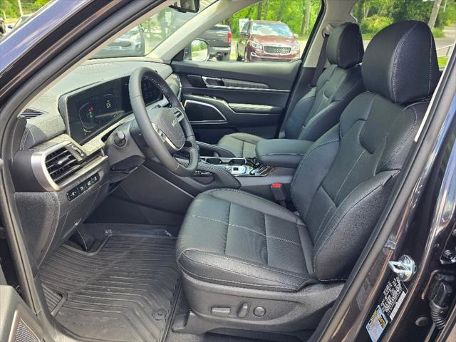 new 2025 Kia Telluride car, priced at $42,921