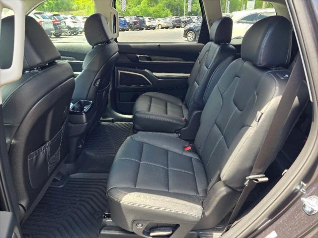 new 2025 Kia Telluride car, priced at $42,921