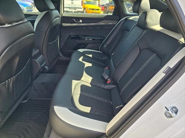new 2025 Kia K5 car, priced at $33,995