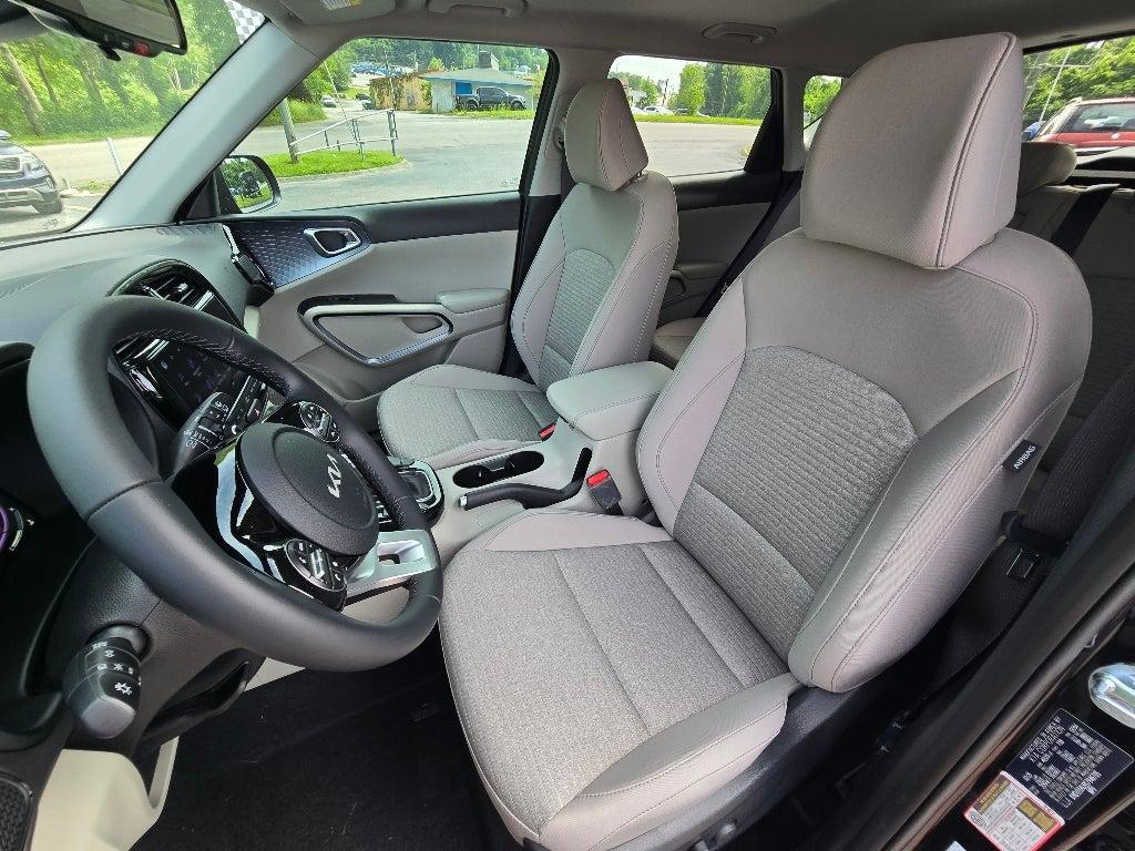 new 2025 Kia Soul car, priced at $25,865