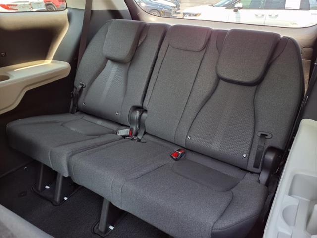 used 2022 Kia Carnival car, priced at $26,990