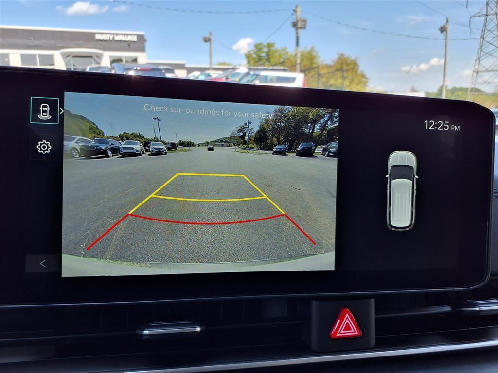 new 2026 Kia Carnival Hybrid car, priced at $43,647