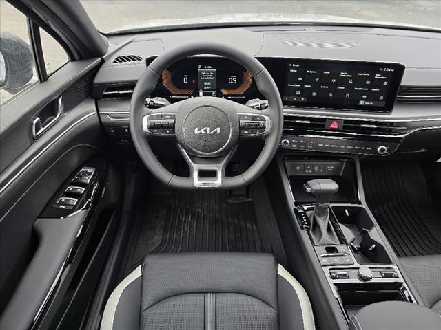 new 2025 Kia K5 car, priced at $30,425