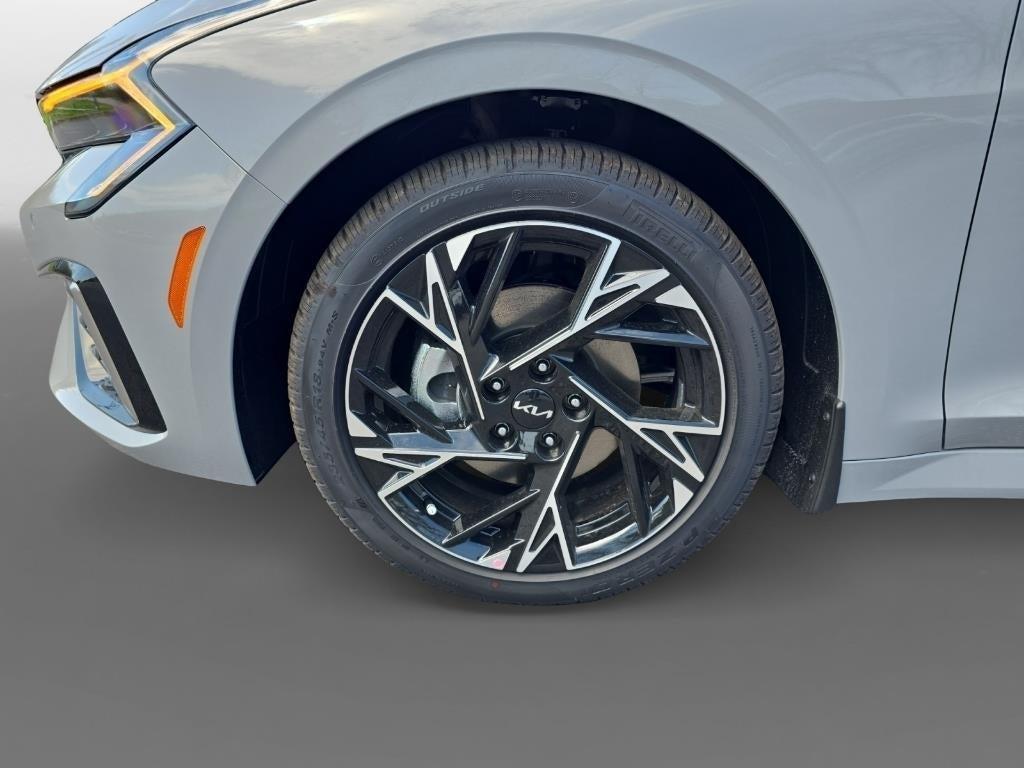 new 2025 Kia K5 car, priced at $28,602