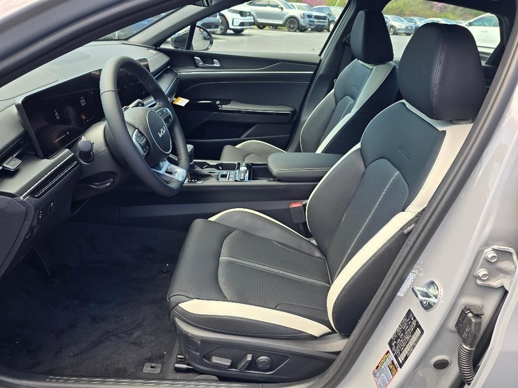 new 2025 Kia K5 car, priced at $28,602