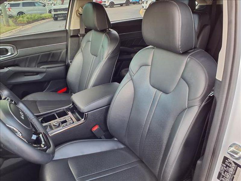 used 2022 Kia Sorento car, priced at $29,995