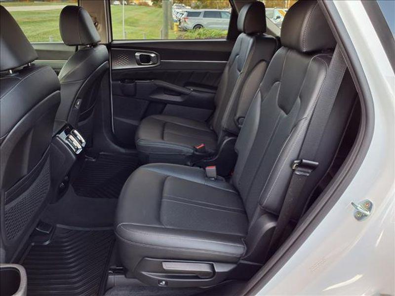 used 2022 Kia Sorento car, priced at $29,995