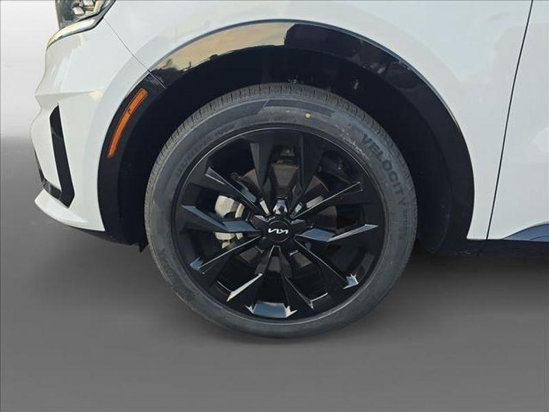used 2022 Kia Sorento car, priced at $29,995