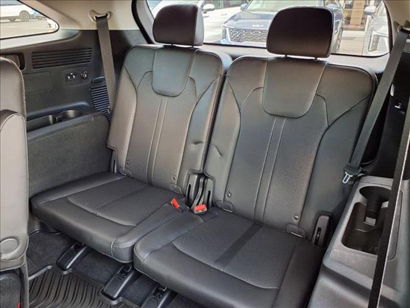 used 2022 Kia Sorento car, priced at $29,995