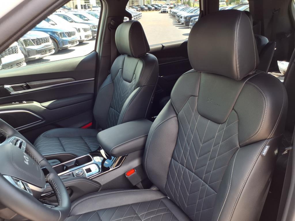 new 2025 Kia Telluride car, priced at $49,998