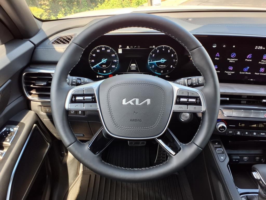 new 2025 Kia Telluride car, priced at $49,998