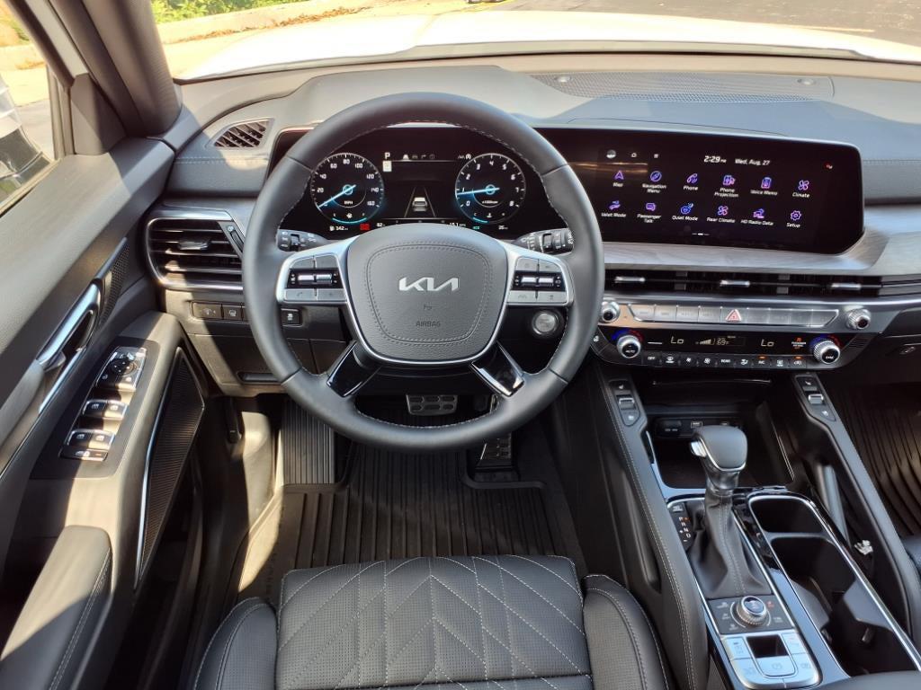 new 2025 Kia Telluride car, priced at $49,998
