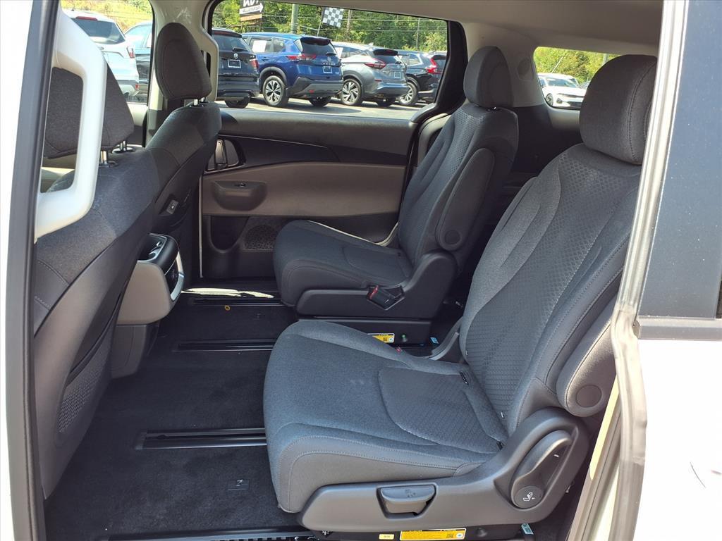 new 2026 Kia Carnival car, priced at $37,973