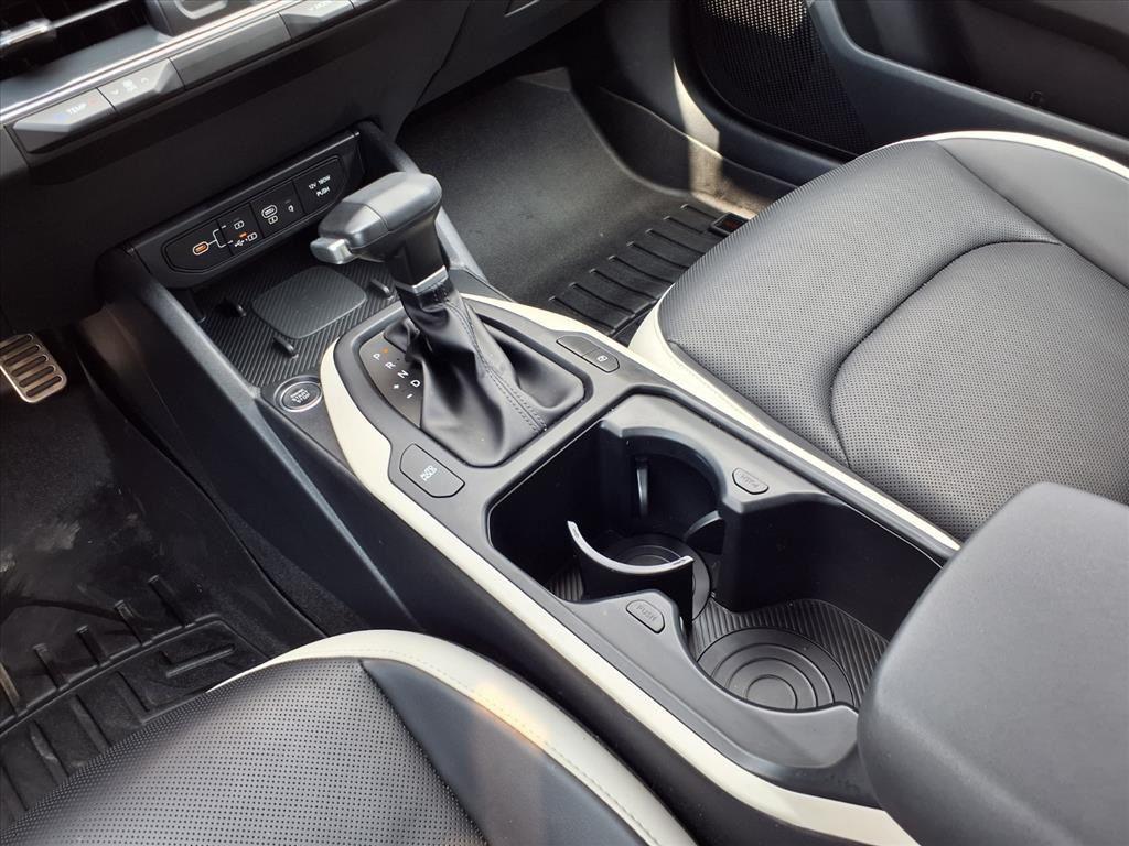 used 2025 Kia K4 car, priced at $28,995