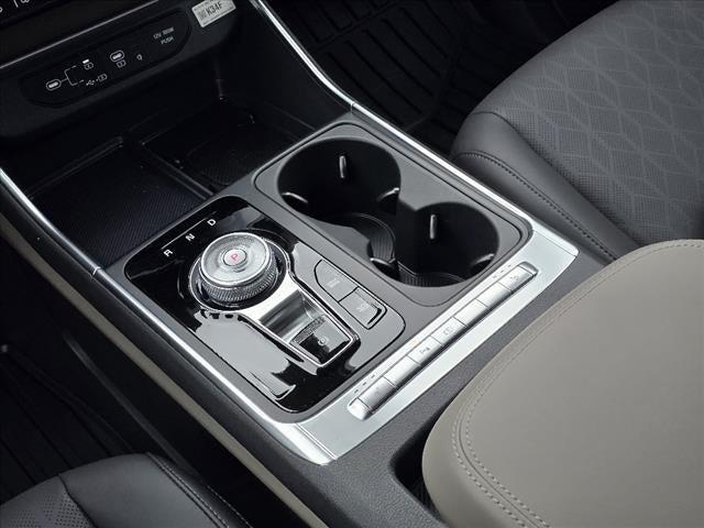 new 2025 Kia Carnival Hybrid car, priced at $43,700