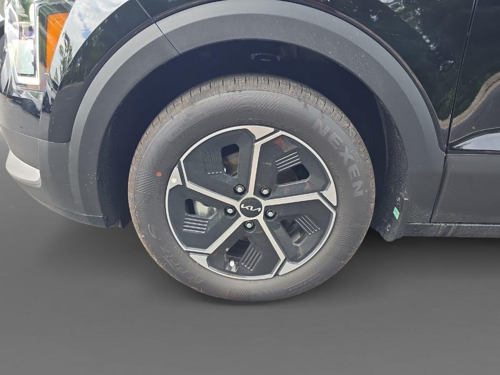 new 2025 Kia Niro car, priced at $30,571