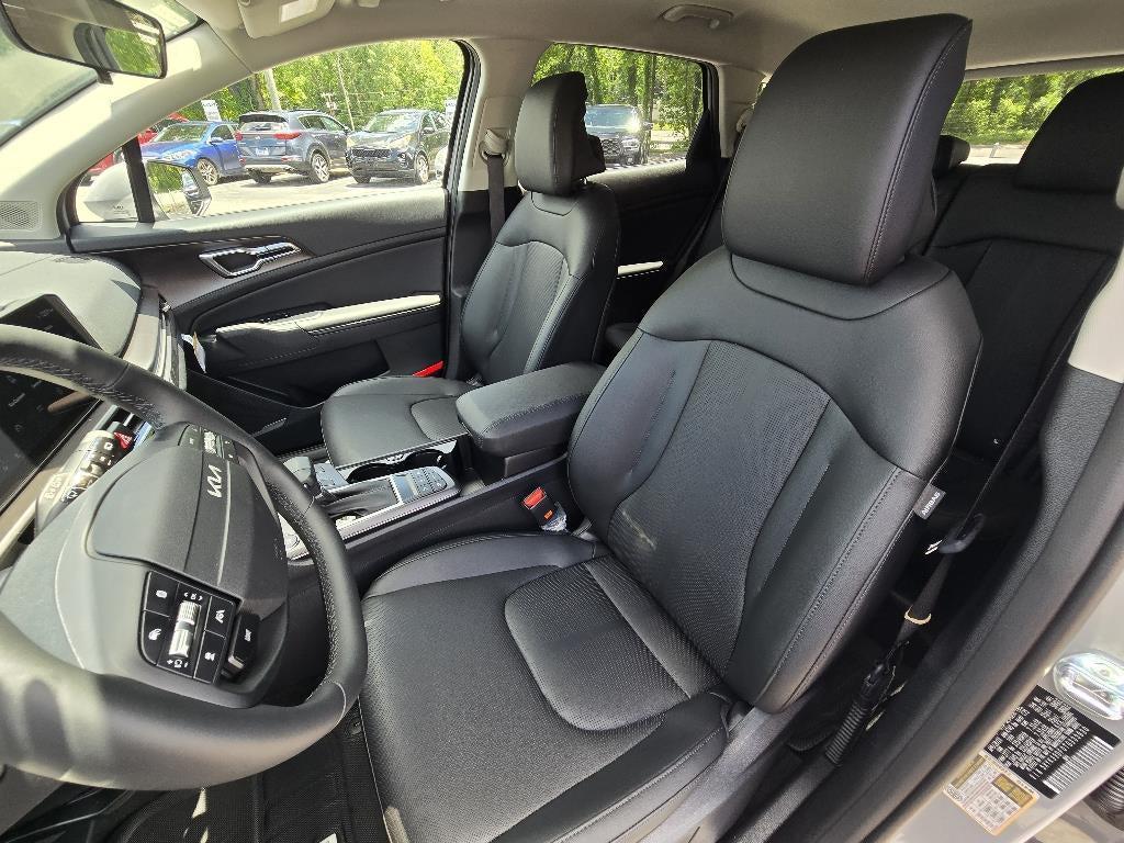 new 2026 Kia Sportage car, priced at $31,421