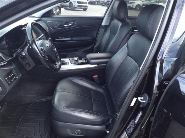 used 2015 Kia K900 car, priced at $16,995