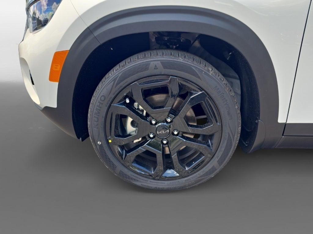 new 2025 Kia Seltos car, priced at $30,608