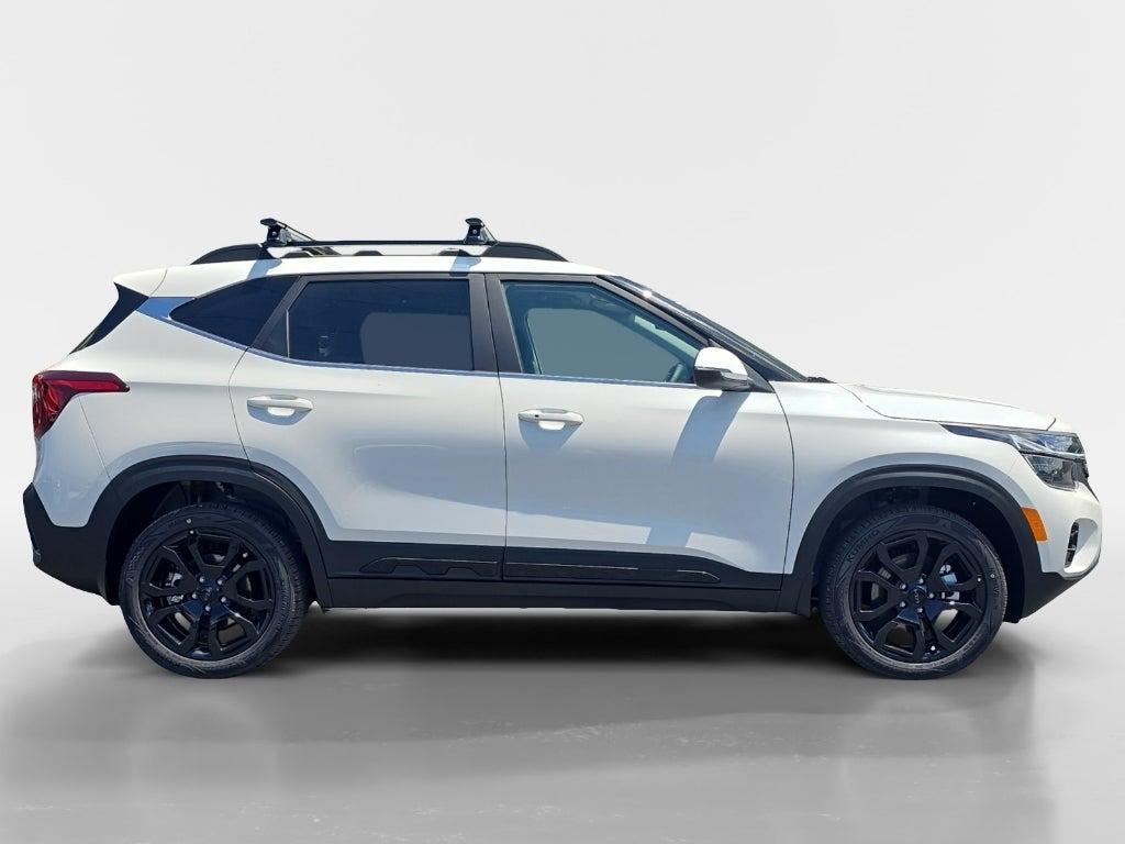 new 2025 Kia Seltos car, priced at $30,608